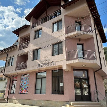 Advel Guest Hous Hotel Madzsare Kültér fotó
