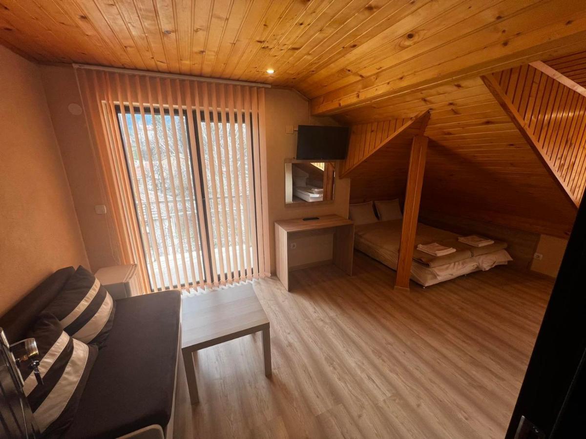 Advel Guest Hous Hotel Madzsare Kültér fotó